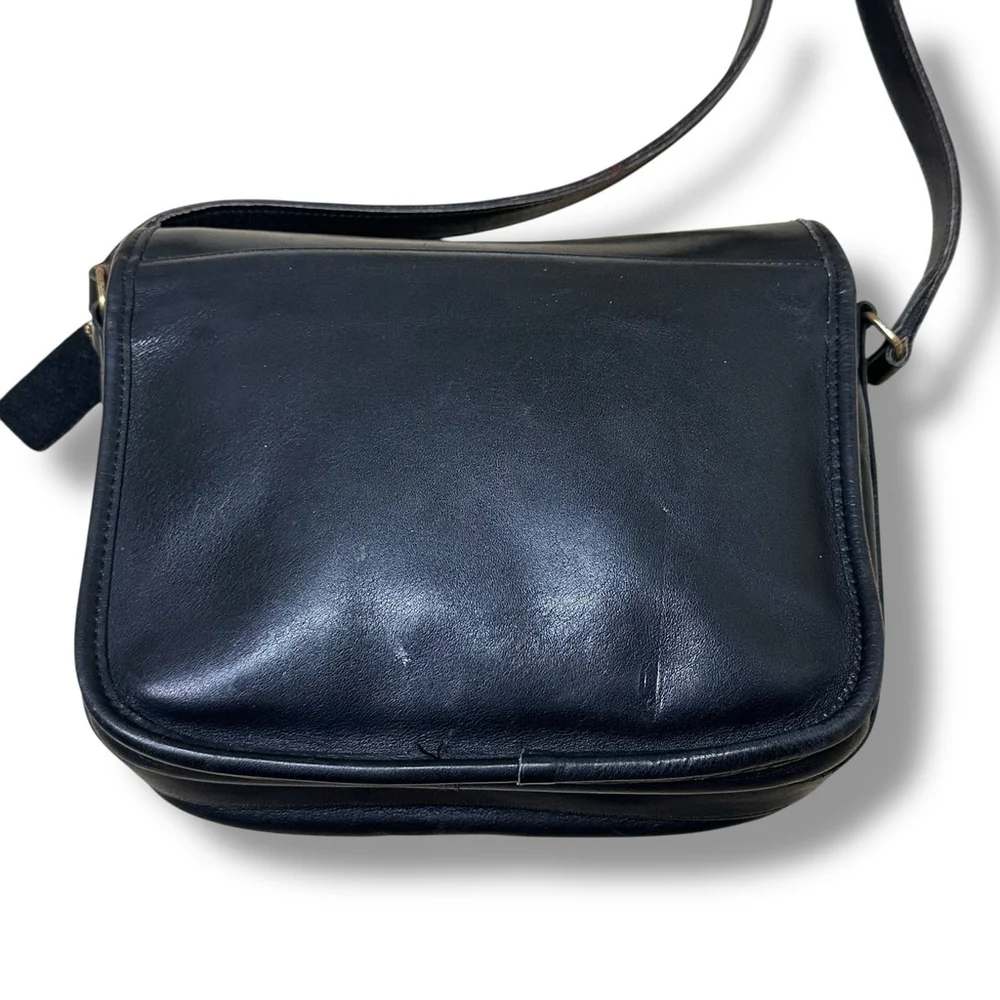 Coach Vintage Tailored Pouch #4110 Black Leather Flap Crossbody Purse 0440-936 - Picture 4 of 16